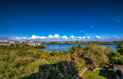 Intercoastal Beach Suite - image 15