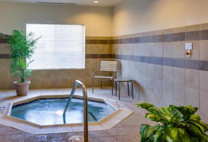 Fairfield Inn and Suites South Hill I-85 - image 8
