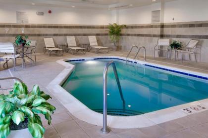 Fairfield Inn and Suites South Hill I-85 - image 9
