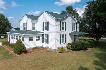 Farm House Getaway - image 2