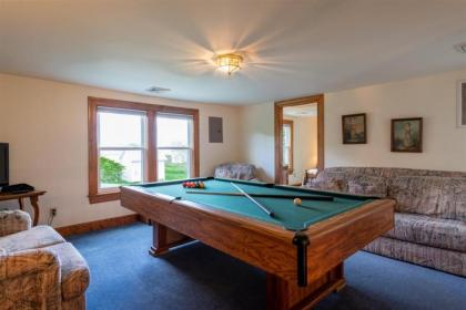 Farm House Getaway - image 9