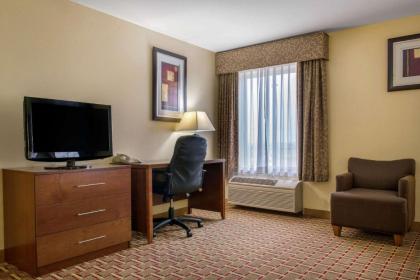 Quality Inn Jacksonville near I-72 - image 13