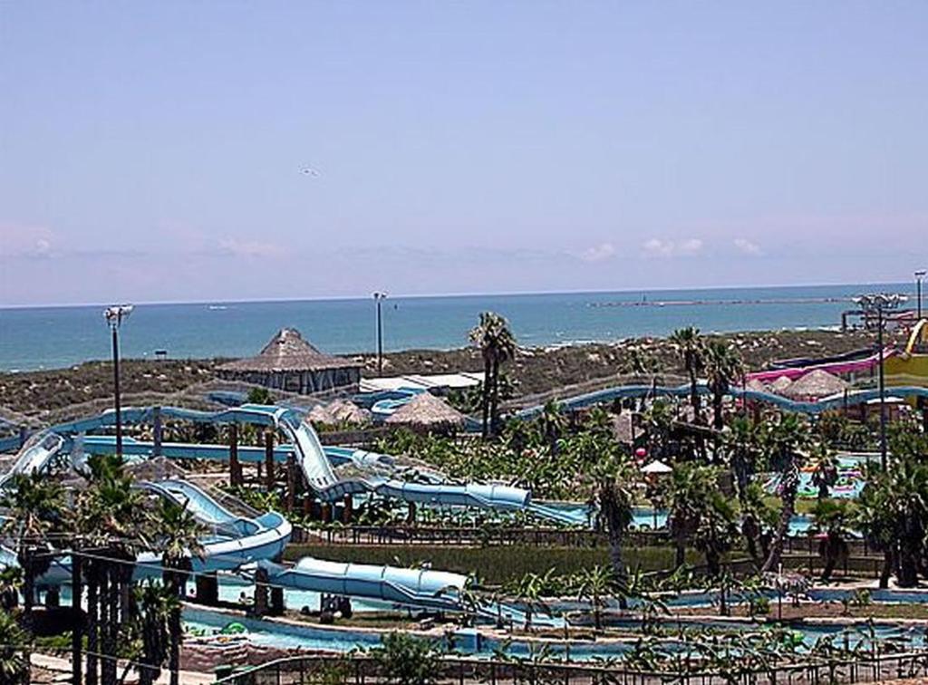 Gulf View - main image