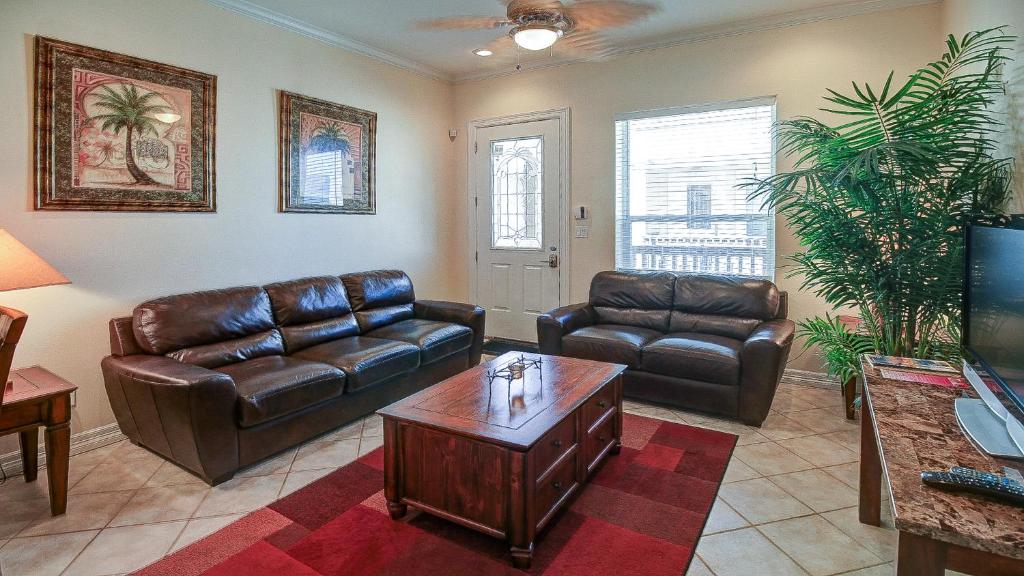 Escape Condominiums #8 - main image