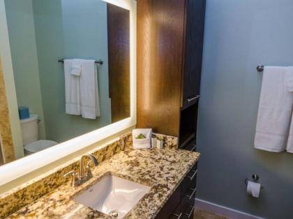 Beachfront 3 Bedroom Condo - image 3