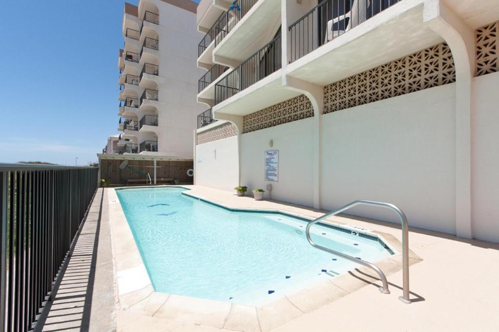 Florence II Condominiums by Padre Island Rentals - image 4