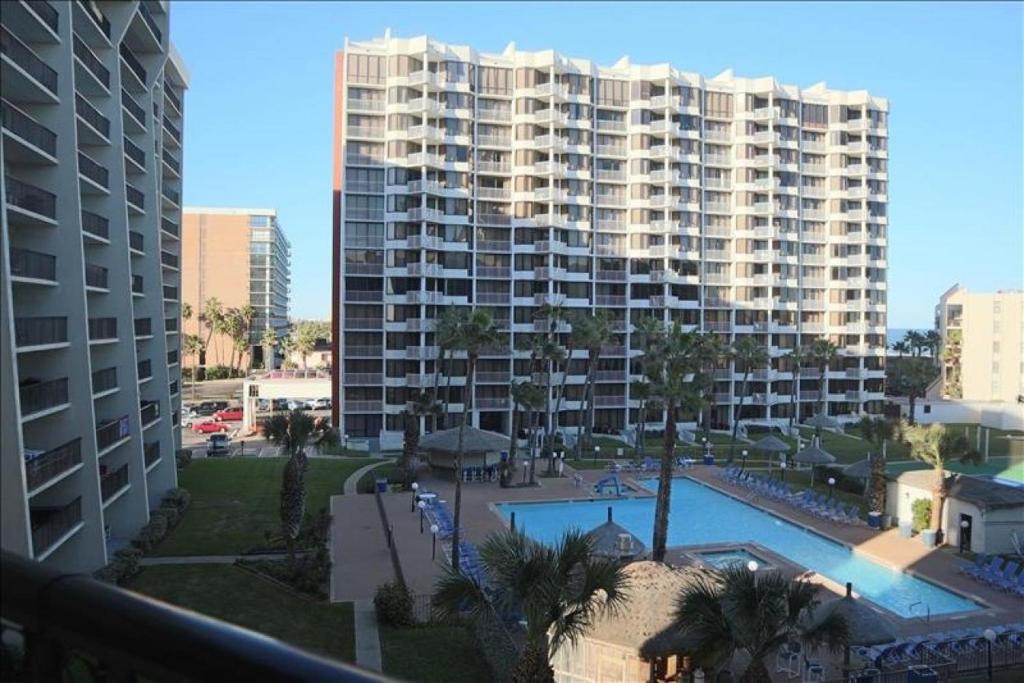 Saida IV Condos S4508 - image 5