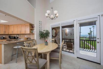 Suntide I Condos W209 - image 2