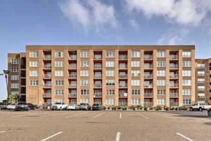 Beach Haven with Shared Amenities - Steps to Beach! - image 2