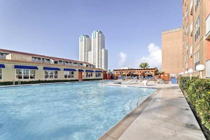 Beach Haven with Shared Amenities - Steps to Beach! - image 3