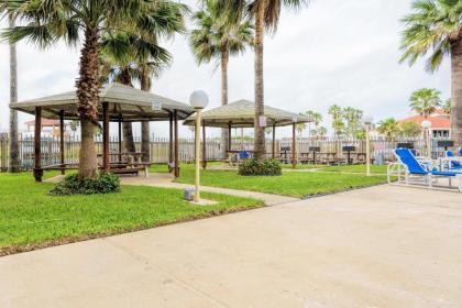 Gulfview ll by Padre Getaways - image 6