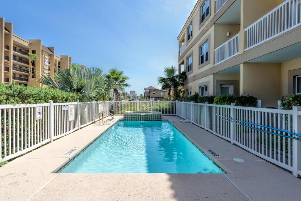 Cora Lee Gulfview by Padre Getaways - main image