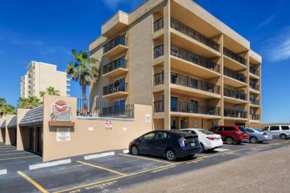 Sea Gull Beachfront Condos by Padre Getaways - image 5