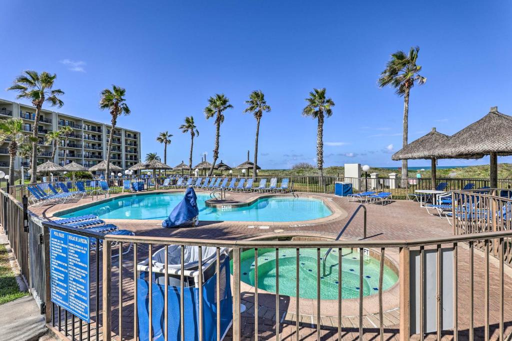South Padre Island Condo with Access to Beach! - image 4