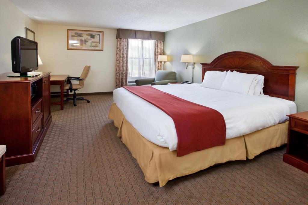 Holiday Inn Express Hotel & Suites Kimball an IHG Hotel - image 6