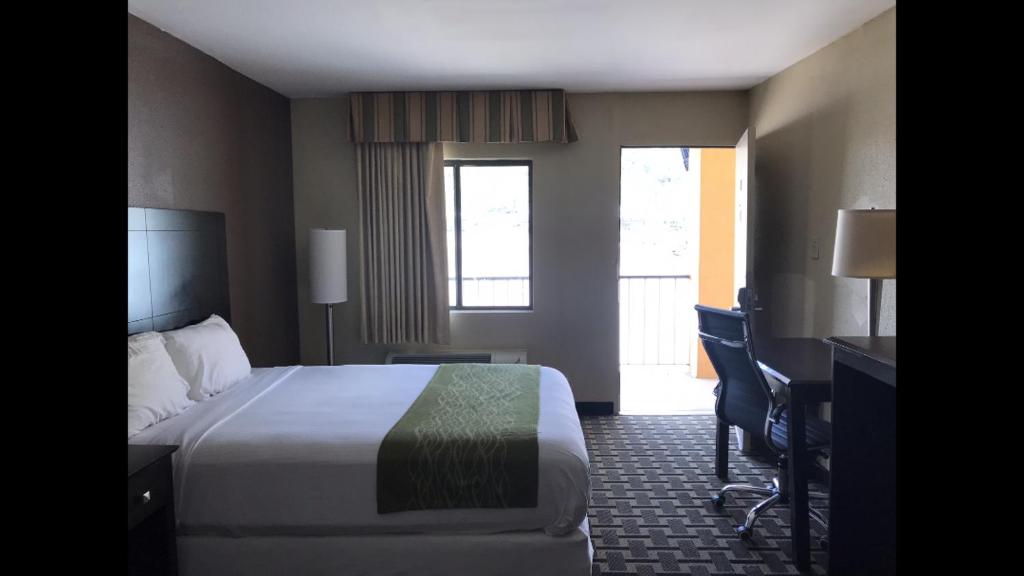 Americas Best Value Inn Kimball - image 2