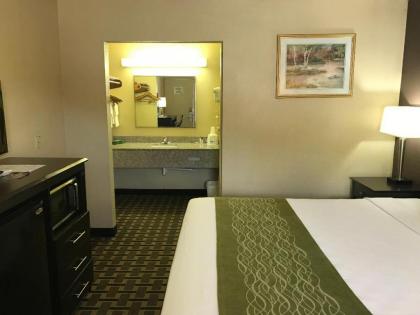 Americas Best Value Inn Kimball - image 5