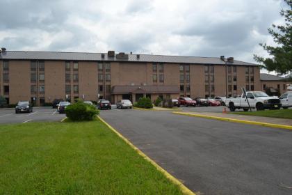 Red Carpet Inn  Suites South PlainfieldPiscataway