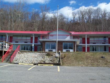 Southern Hills Inn - image 10