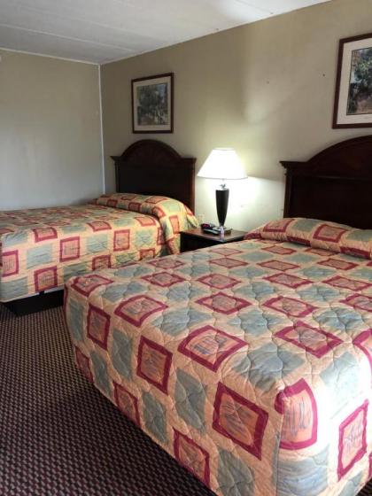 Southern Hills Inn - image 2