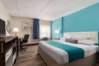 Howard Johnson by Wyndham South Portland - image 15