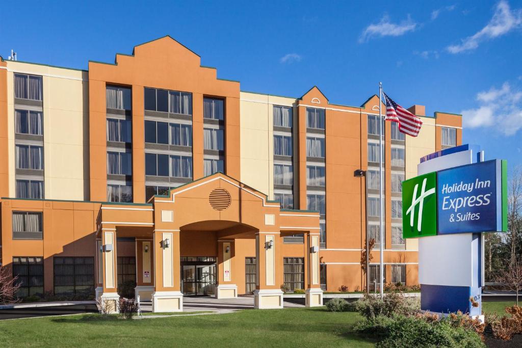 Holiday Inn Express South Portland an IHG Hotel - main image