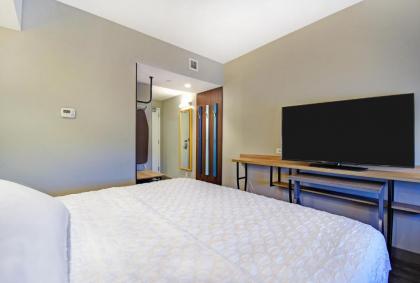 Tru By Hilton Portland Airport Area Me - image 6