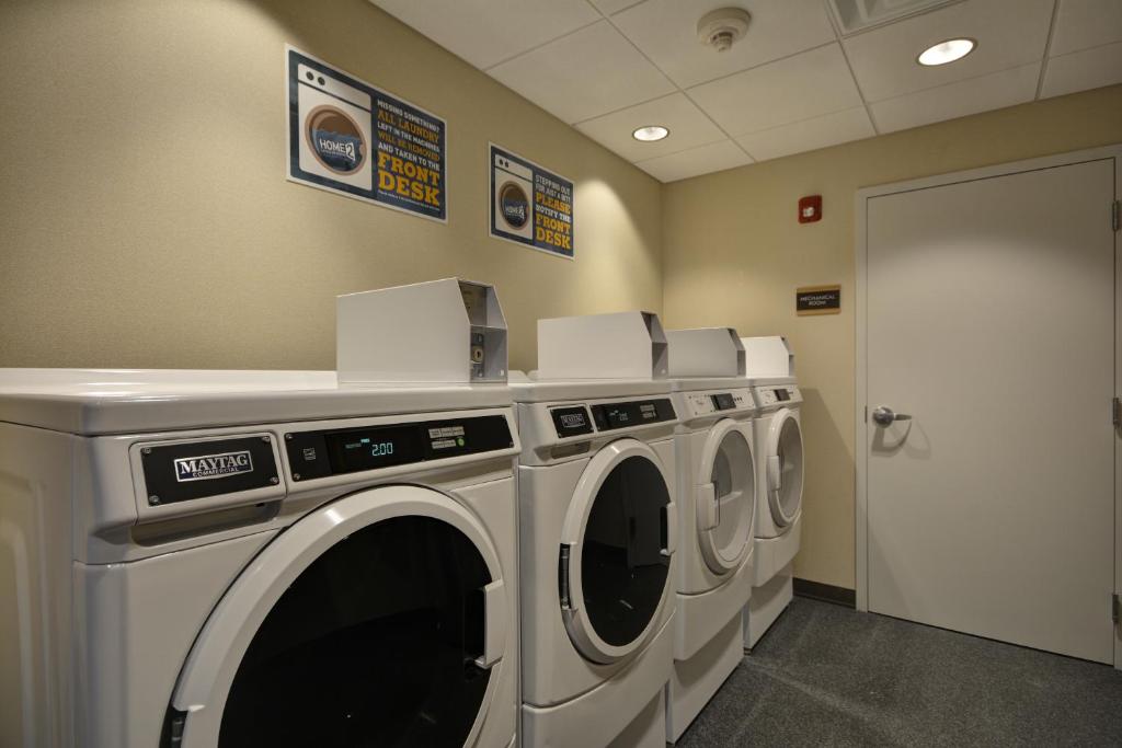 Home2 Suites By Hilton Portland Airport - image 7