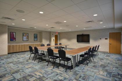 Home2 Suites By Hilton Portland Airport - image 8