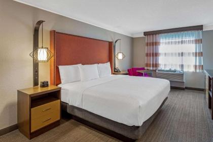 La Quinta by Wyndham San Francisco Airport North - image 10