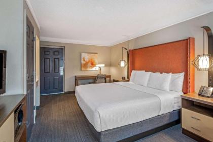 La Quinta by Wyndham San Francisco Airport North - image 11