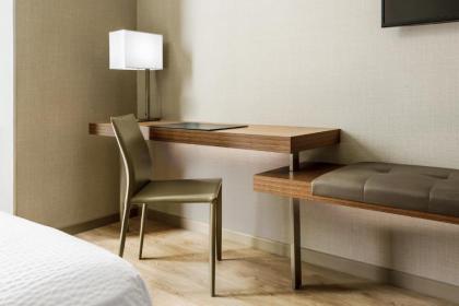 AC Hotel by Marriott San Francisco Airport/Oyster Point Waterfront - image 8