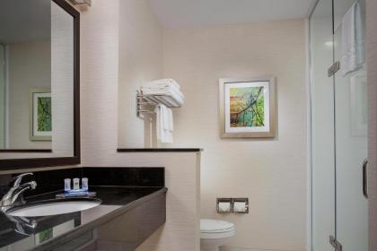 Fairfield by Marriott Inn & Suites San Francisco Airport North - image 3