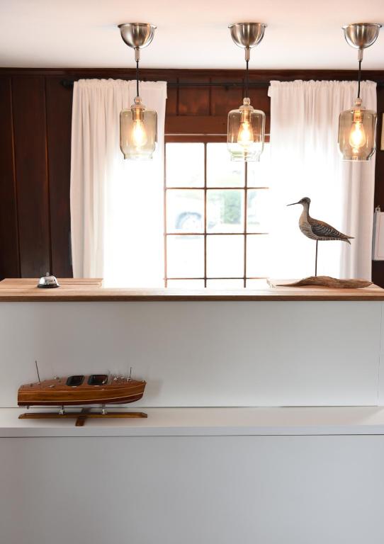 Cape Cod Veranda - image 6