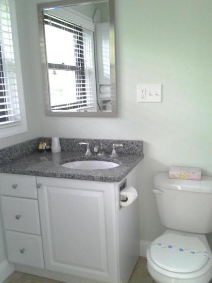 Surf & Sand Beach Motel - image 15