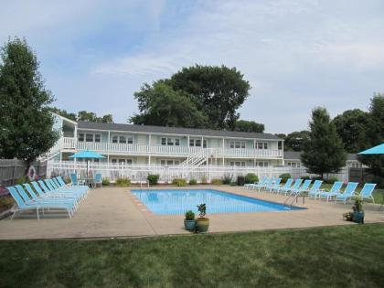 The Escape Inn - image 6