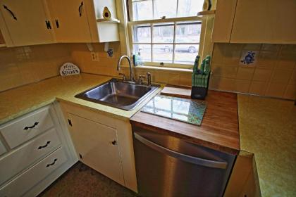Two Bedroom Loft Cottage - image 13