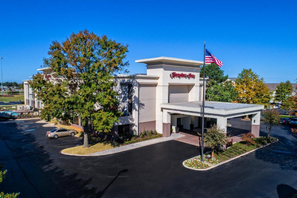 Hampton Inn Memphis / Southaven - image 6