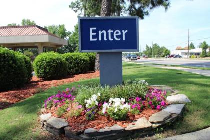 SureStay Plus Hotel by Best Western Southern Pines Pinehurst - image 9