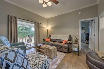 Sweet Southern Pines Abode with Yard and Covered Porch - image 7