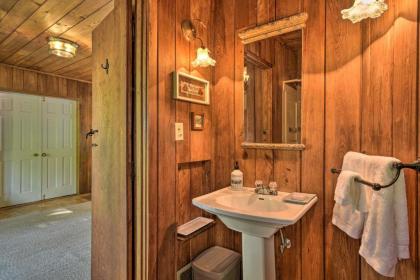 Quaint Apt with Yard 1 Mi to Nature Preserve! - image 15