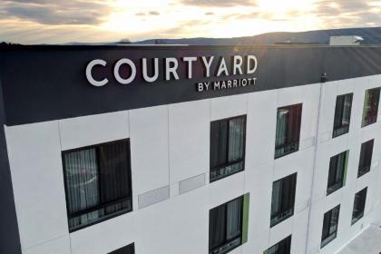 Courtyard by marriott Southington