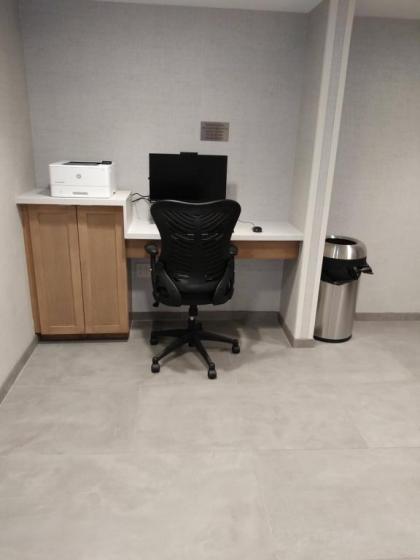Fairfield Inn & Suites Southport - image 10