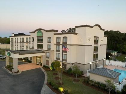 Wingate By Wyndham Southport - image 14
