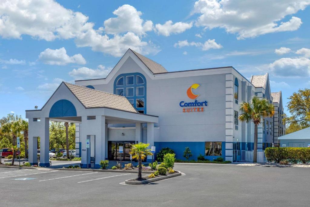 Comfort Suites Southport - Oak Island - main image