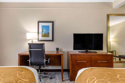 Comfort Suites Southport - Oak Island - image 3