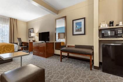 Comfort Suites Southport - Oak Island - image 7
