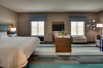 Hampton Inn & Suites By Hilton Southport - image 2