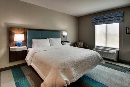 Hampton Inn & Suites By Hilton Southport - image 8