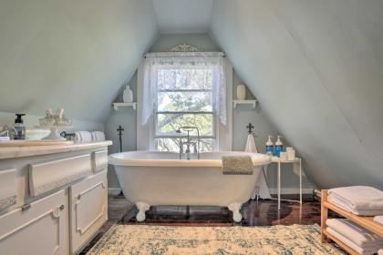 Coastal Walkable Home in Historic Southport! - image 15
